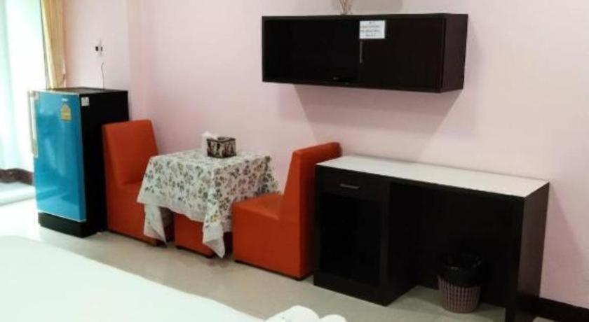 โอโย 75399 โชคทิพย์รัตน์ เพลซ Hotel อุดรธานี ภายนอก รูปภาพ